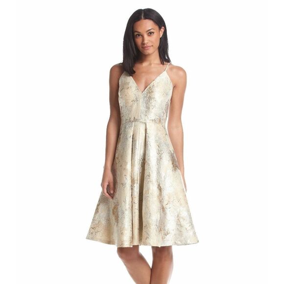 New! CALVIN KLEIN Women's Metallic Print Fit & Flare Dress Size 10 - Picture 1 of 4